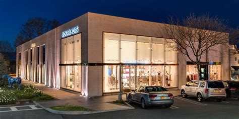 Michael Kors Locations in Manhasset, New York .